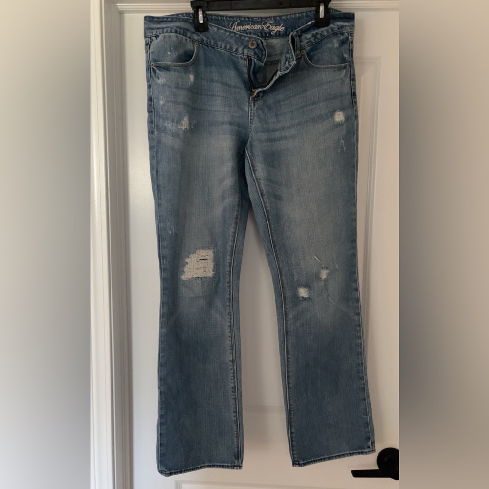 Woman’s size 14 American Eagle jeans